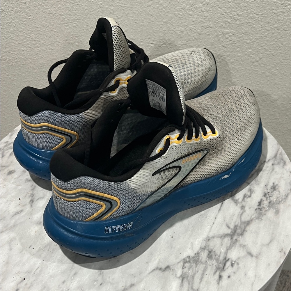 Brooks Men's Gray and Blue Athletic Shoes - Picture 2 of 8